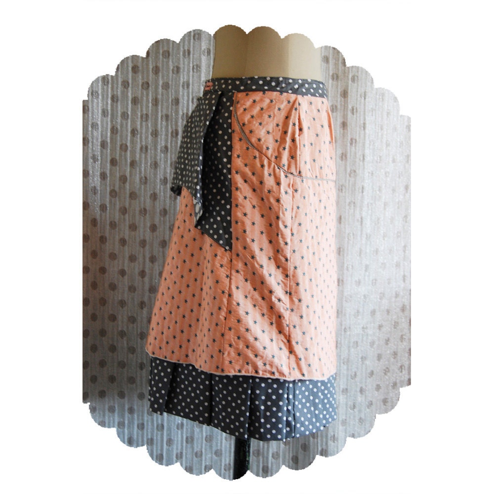 Size M Jupocryte salmon pink and teal stars bustles gray with white spots