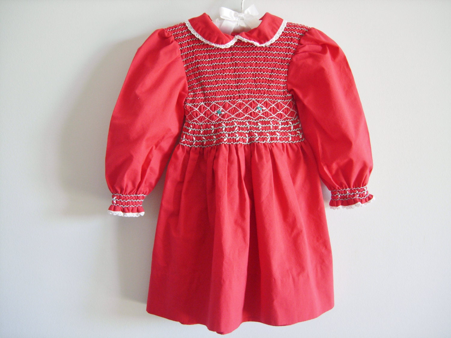 Vintage Red Smocked Dress - Apearsvintagegoodies