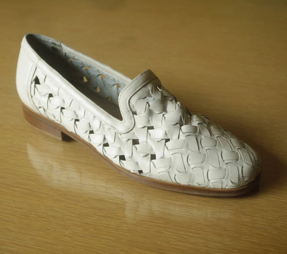1980s woven leather off white preppy loafers size 6