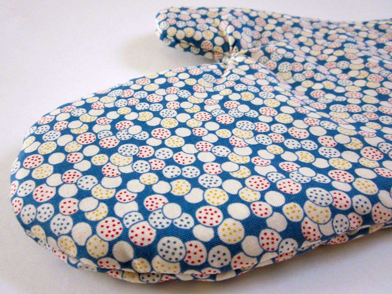 Men's Blue Dots Oven Mitt