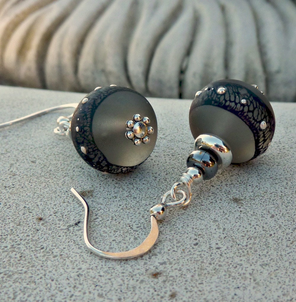 June Sale 15% off - Graphite and Lace Lampwork Earrings - lunarbelle