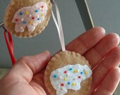 Tree Ornament Felt Animal Crackers Frosted Mothers Cookies Pink White Sprinkles