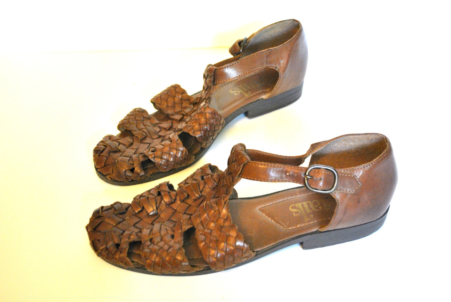 Vintage Leather Buckle Sandals / Huarache Style Woven Flats / Size 9