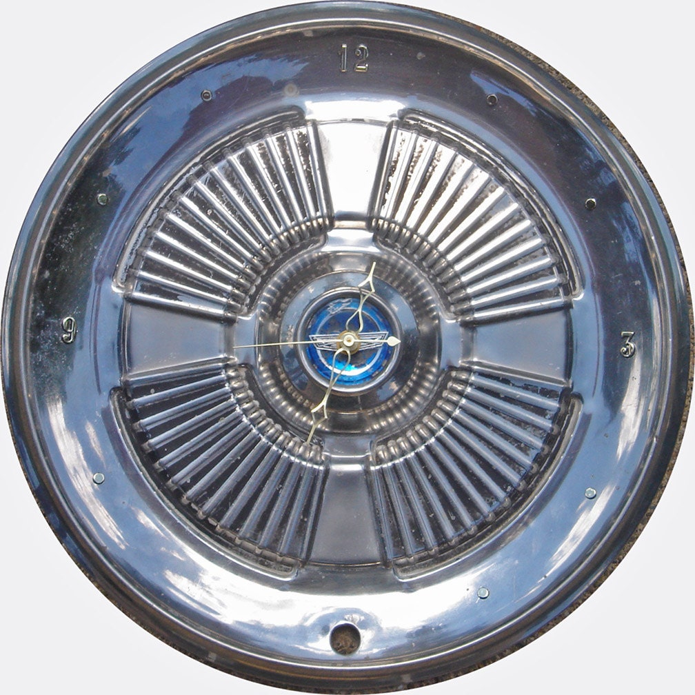 Ford Hubcap Clock, Ford Galaxy, LTD, with numbers (a, vintage wall clock, retro wall clock )