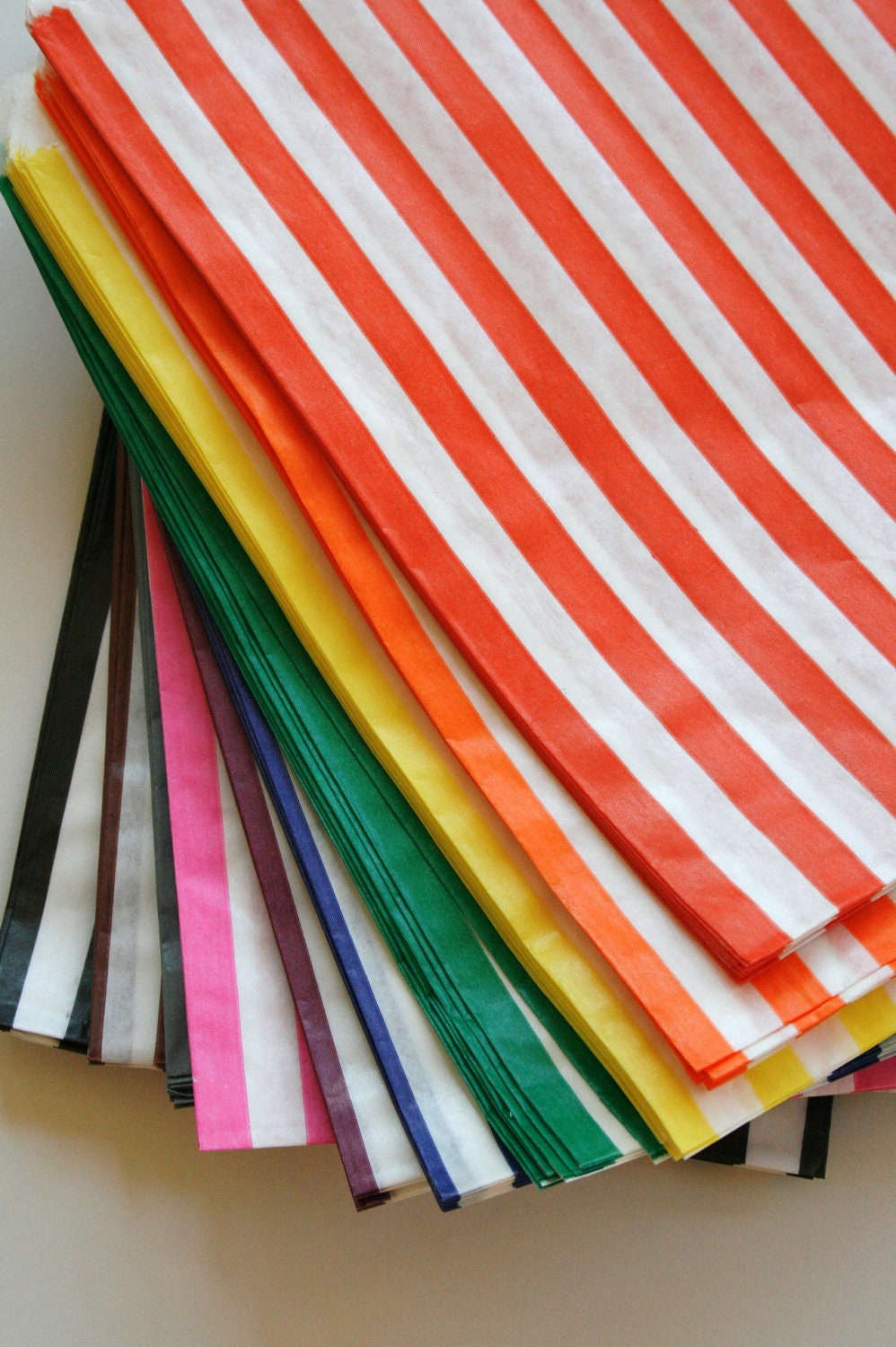 Set of 25 - Traditional Sweet Shop Green Candy Stripe Paper Bags - 5 x 7 New Style