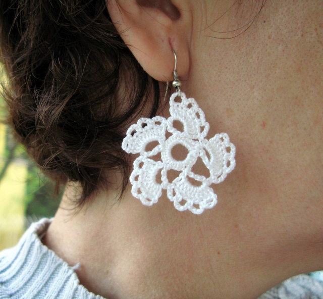 PDF Tutorial Crochet Pattern...Lace Dangle Earrings -12