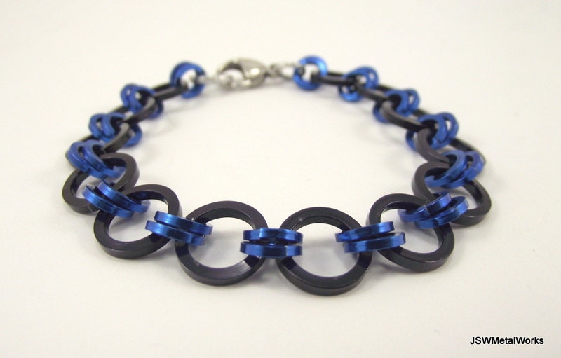 Unisex Japanese Weave Black and Blue Aluminum Bracelet, Chainmaille Bracelet, Chainmail Bracelet, Square Rings