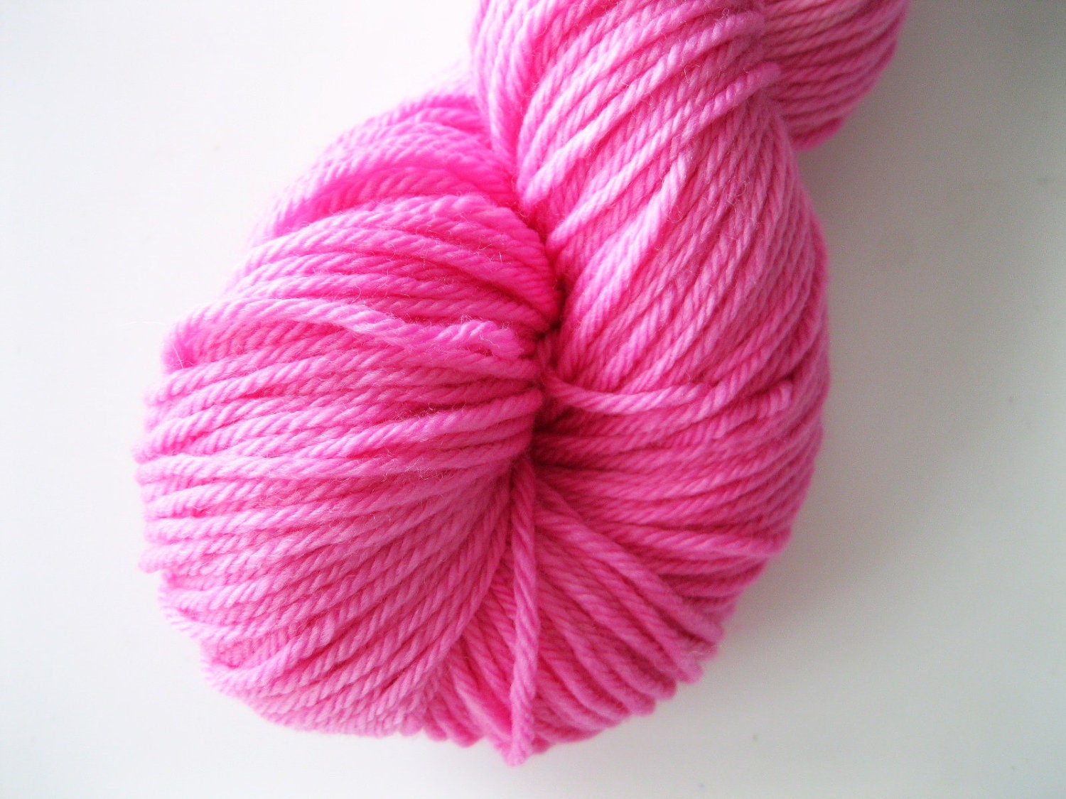Knitting yarn - hand dyed merino, pink 218 yards, knitting, worsted weight wool
