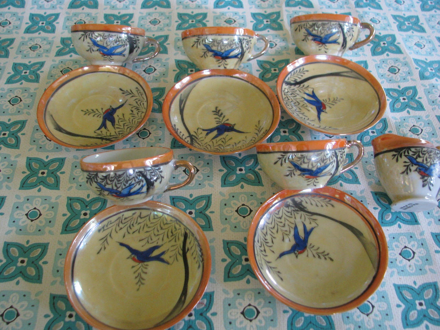 Fun Vintage Children's tea Set with birds - dimestorechic