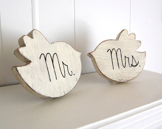 Lovebird Vintage Wedding Sign Bride Groom Wood Birds Decoration