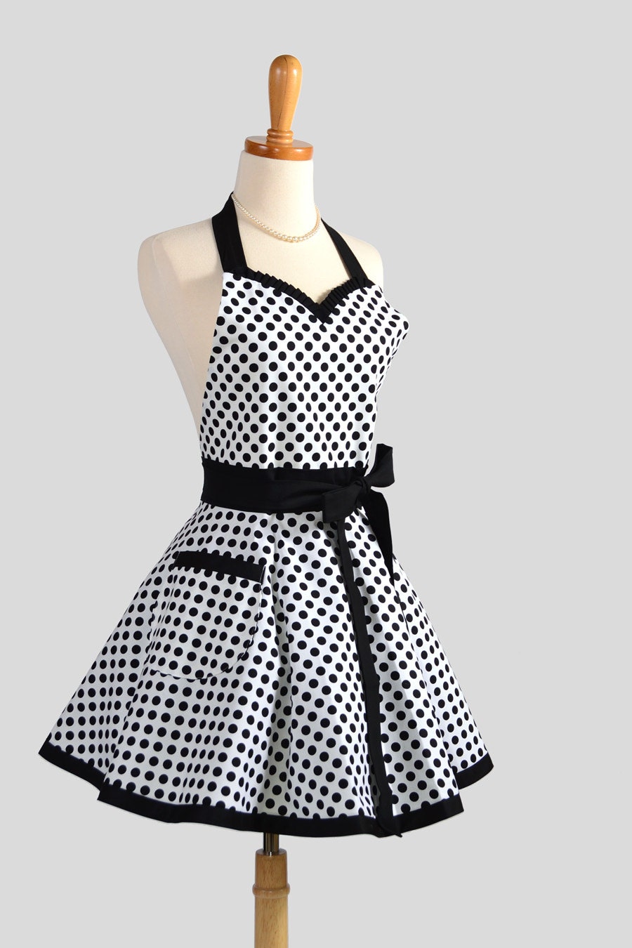 Sweetheart Retro Apron / Cute Retro Womens Apron in Black and White Michael Miller Ta dots Super Cute