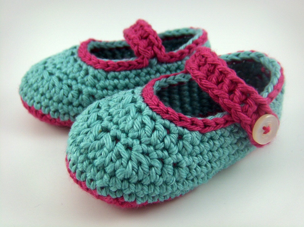 Crochet Baby Booties, Aqua and Pink Baby Shoes