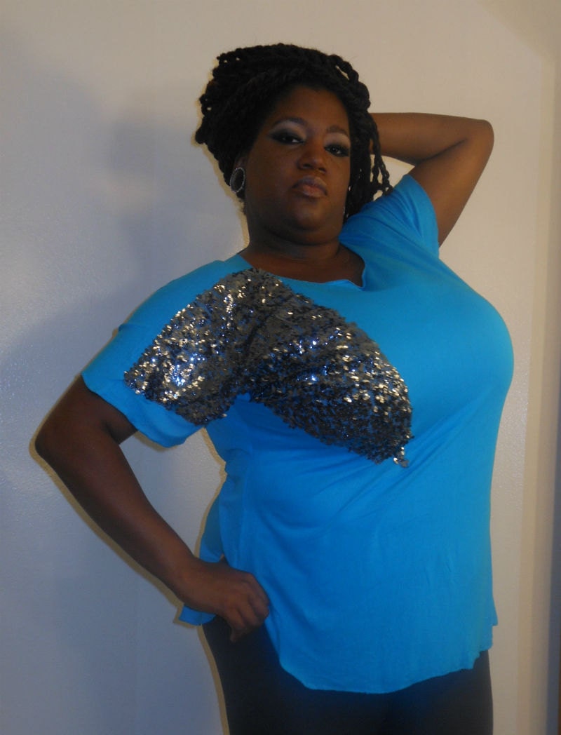 Nadia - Posh N Petals Knit Bold Turquoise Blue with Slate Silver Sequin  Embellished Tunic Blouse XL - 1 X  Plus Size