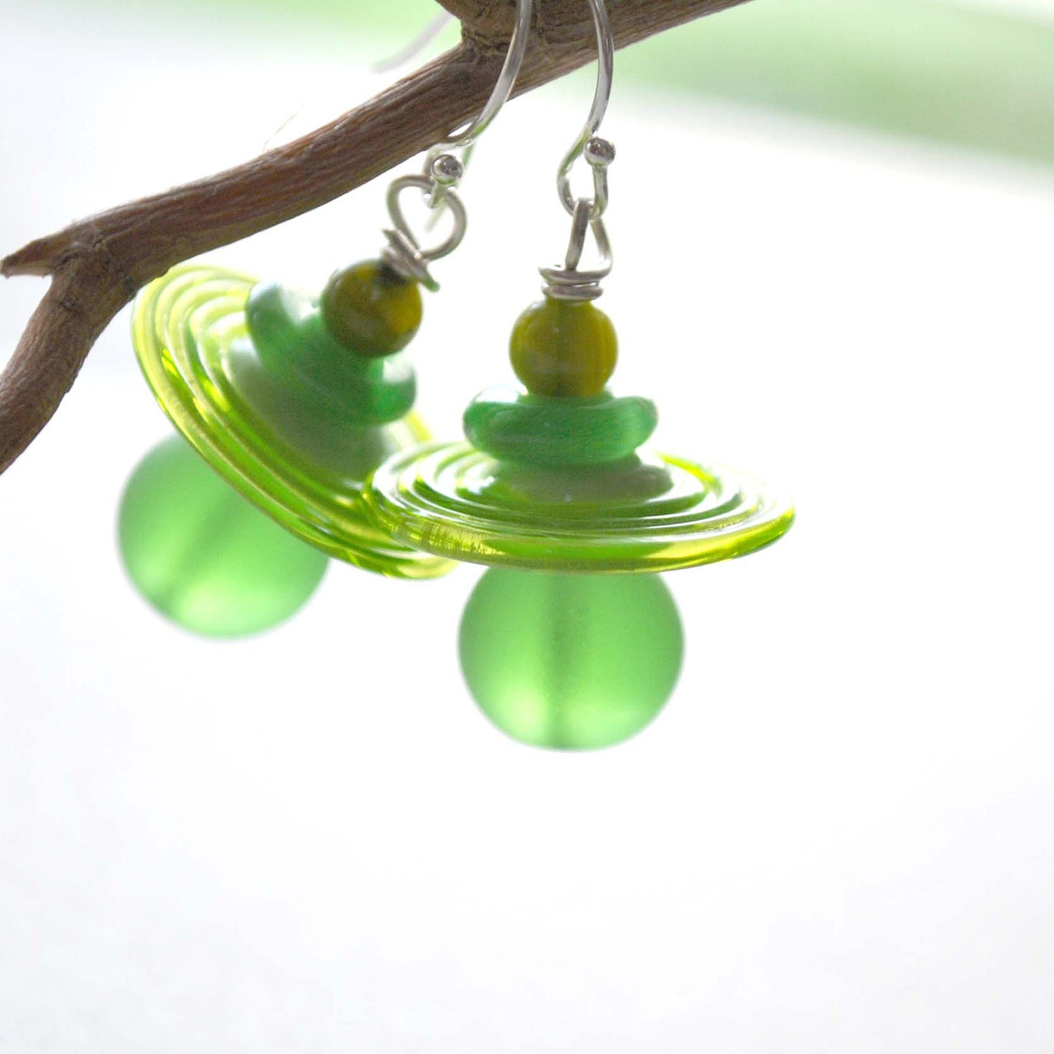 Bright Green Glass Earrings, Lampwork Jewelry, Spring Green Dangle - bstrung