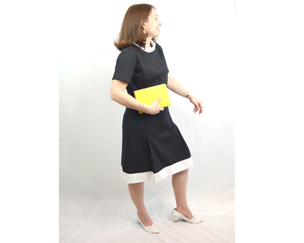 1960s mod dress, Mad Men, Peggy Olson, black white dress, turtleneck dress, school girl dress, color block, Size M