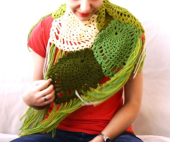 Green Tones Lace Pineapple Motif Scarf