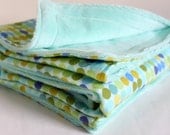 Ready To Ship. Baby Cuddle Blanket with Blue Polka Dot Flannel. Modern Baby Blanket. New Baby Gift