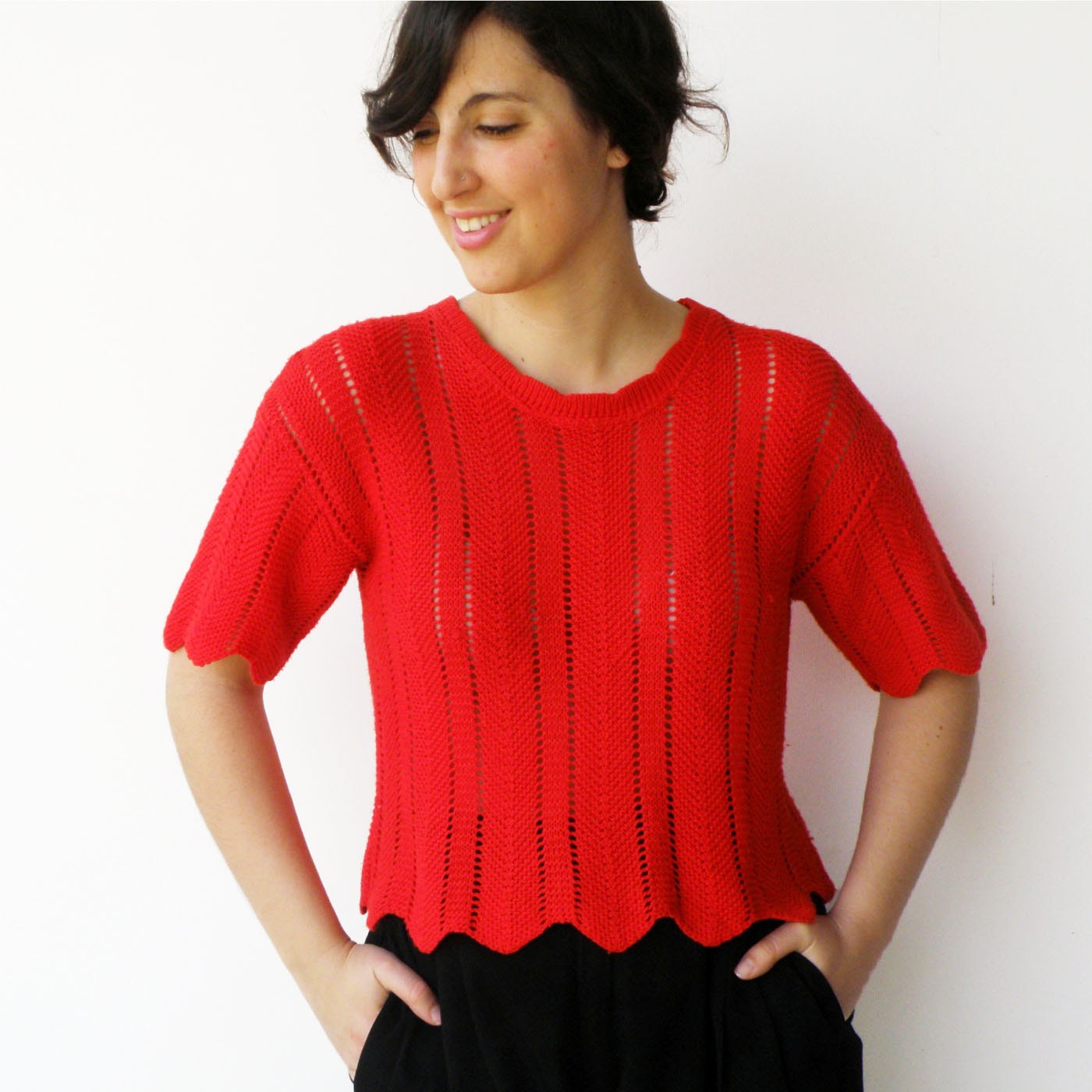 Vintage Red Loose Scalloped Knit Top