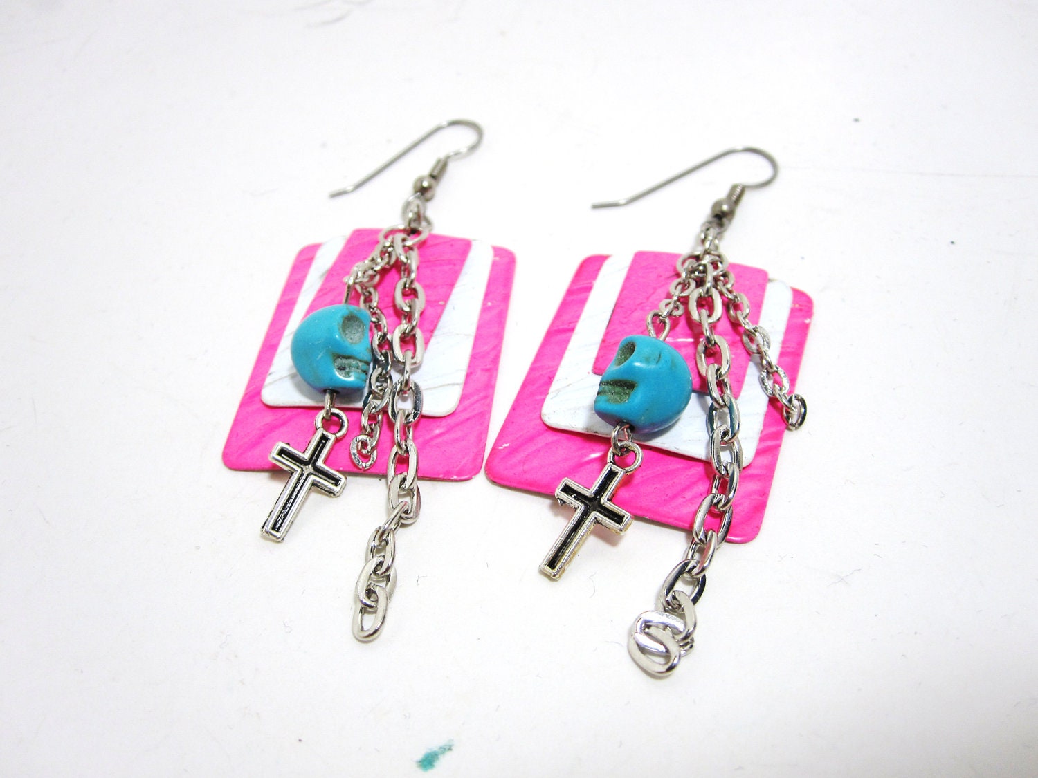 Neon Pink Metal 80's squares Punk Chains and Skull Goth Earrings