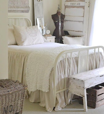 The French Prairie Collection Coverlet Queen Size