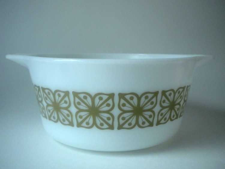 Vintage Pyrex Verde Square Flowers Cinderella Casserole