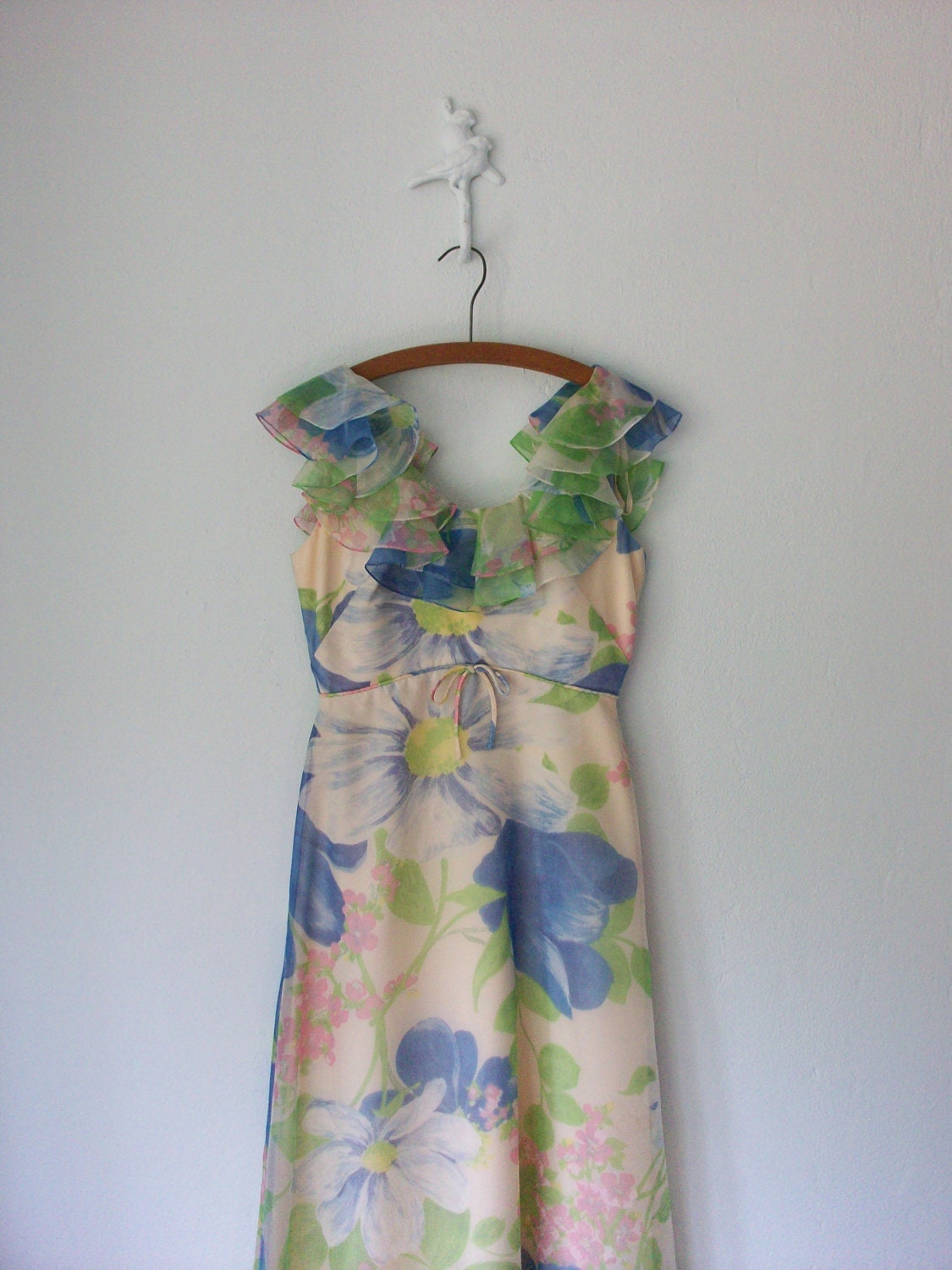 1960s Floral Dress ... Vintage 60s Maxi Gown ... Cascade Ruffle Empire Waist ... Medium