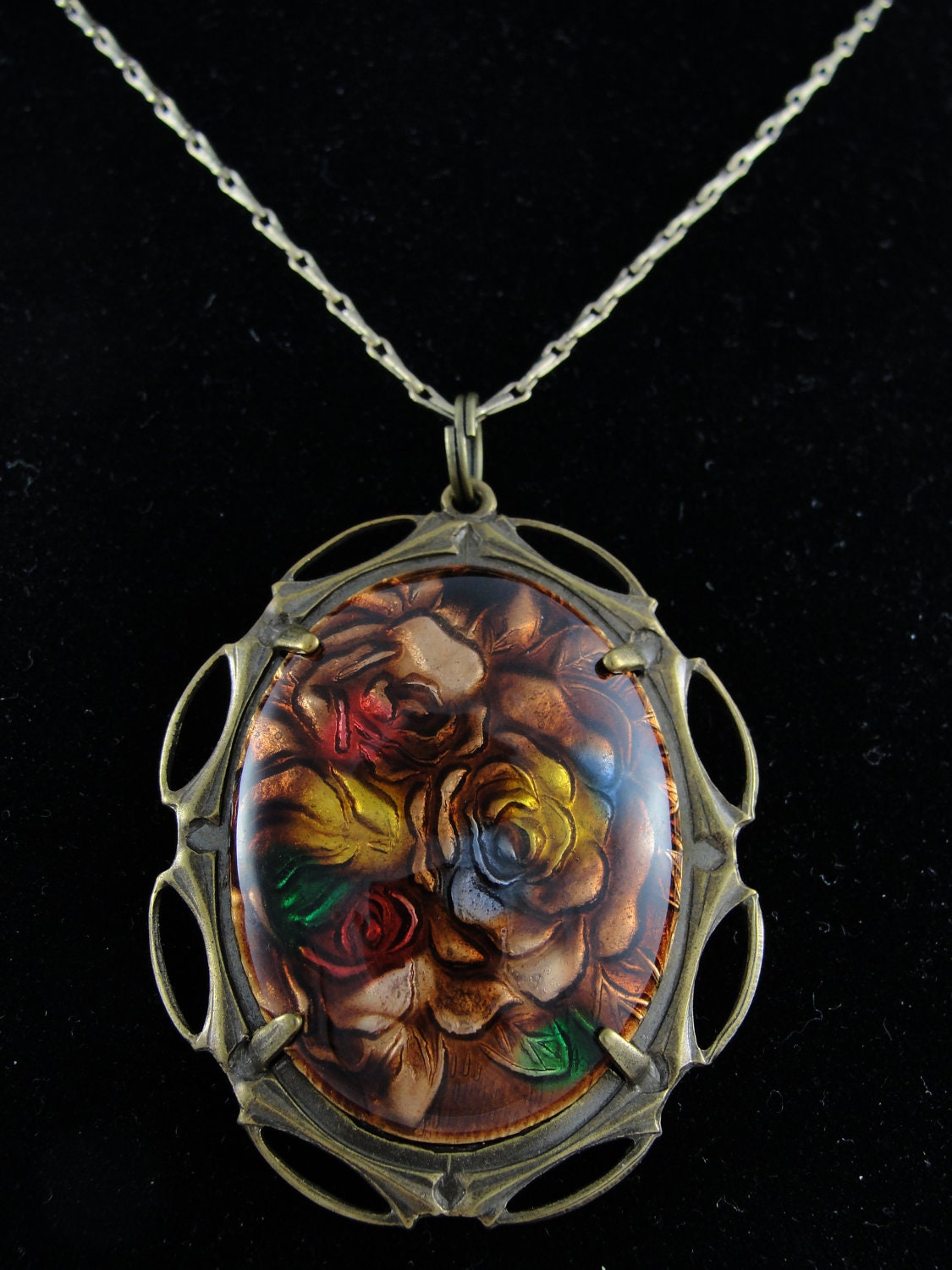 Gorgeous Victorian Styled Enamel Flower Pendant Necklace Jewelry