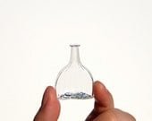 Flat Shaped Tiny Bottle in Crystal Clear Glass