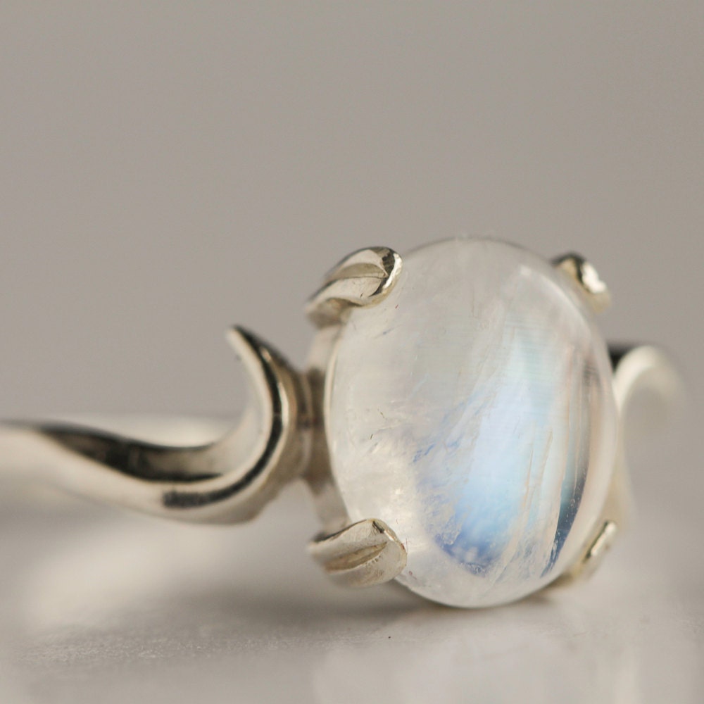Moonstone Ring in Sterling Silver