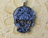 Dichroic Skull Pendant, Lavender Dichroic Swirl Pattern DGP-268