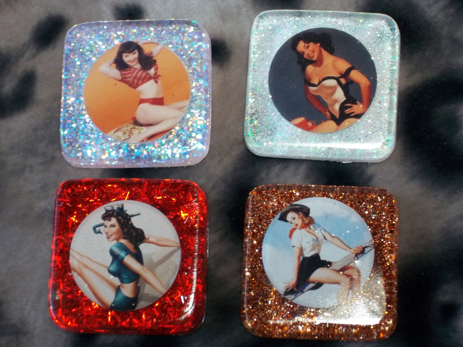 Resin Pin Ups Magnet Set Of Four  01