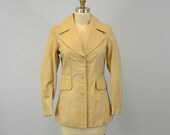 Vintage leather jacket / autumn fashion / sandy blonde