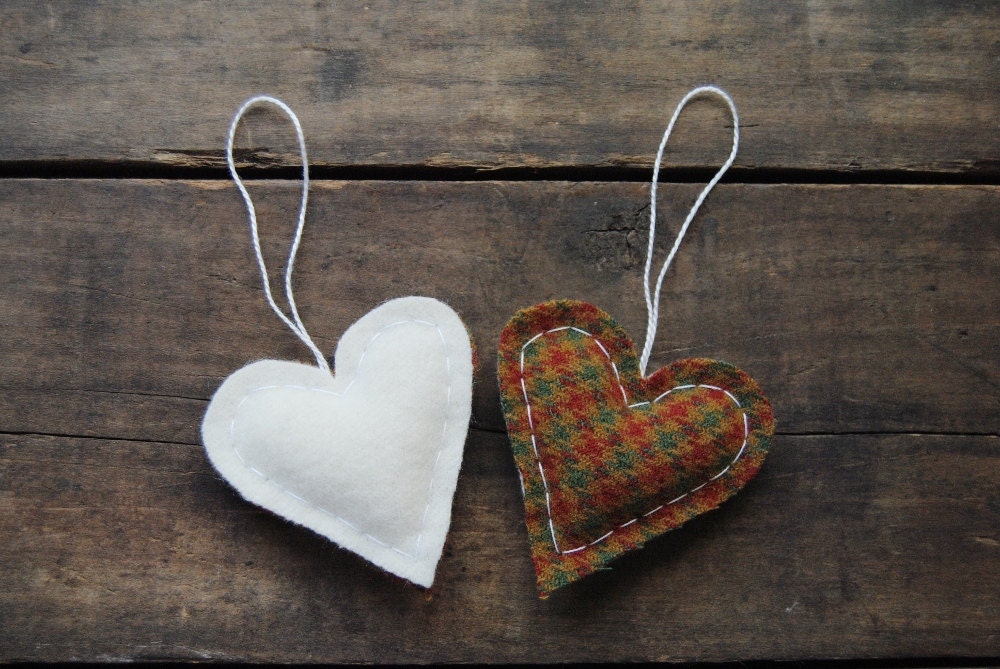 Houndstooth Heart Ornaments in Caramel Apple - Hand Sewn Wool Ornaments - Set of 3 - Cozy Country Rustic