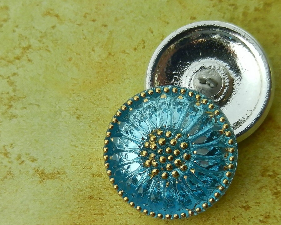Czech Glass Buttons Light Blue Daisy Flower Button Shank Clothing Sewing Clothes