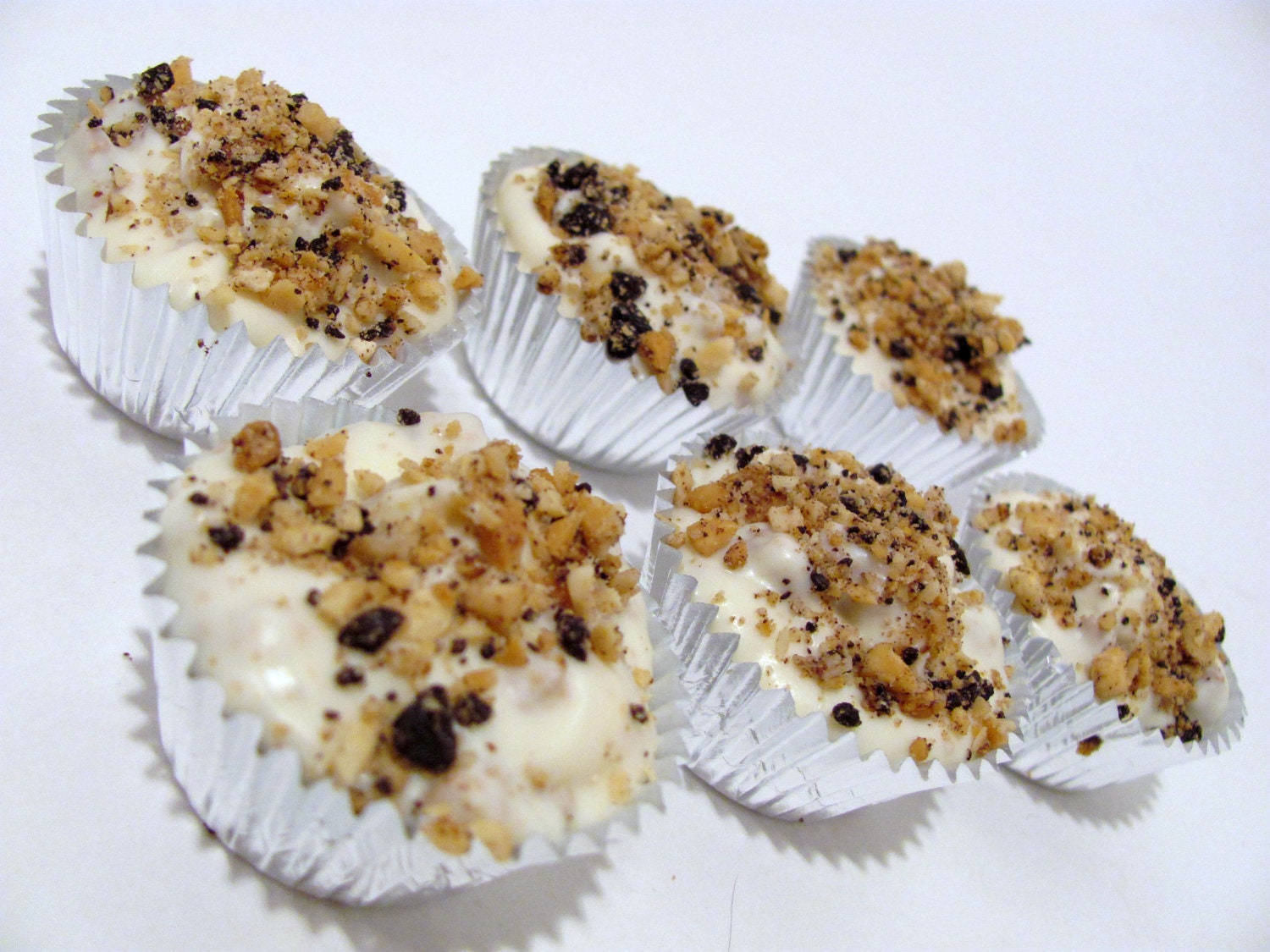 Dog Treats By Muddy Puppys Carob Granola Cookies n Cream Dog Treat Cups Yogurt Wheat Free and All Natural Carob Honey Banana