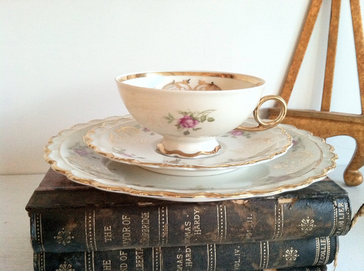 Sale - ROYAL HANOVER Porcelain Bavaria Germany HMS Tea // Roses //Vintage China Set // Cottage Chic // Pink Roses