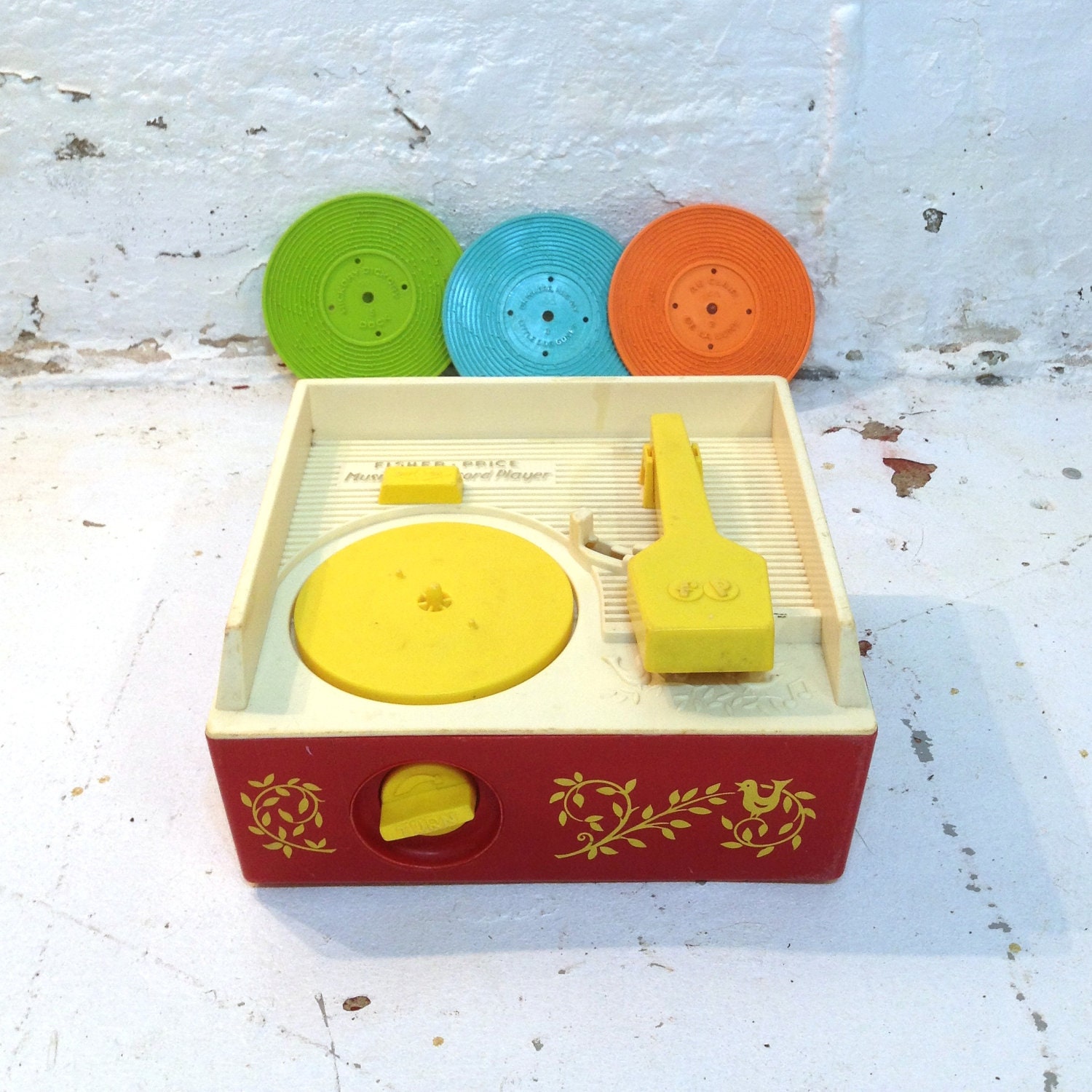 Fisher Price Music Box Record Player Childrens 80s Sound Toy Red Yellow Mechanical Vintage