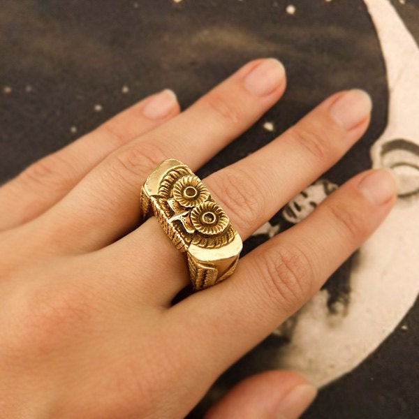 Extraordinary Vintage Tiffany & Co. Gold Owl Ring
