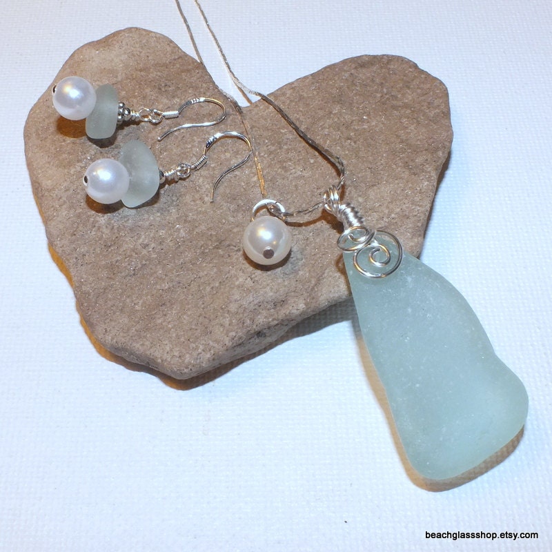 Sea Glass Beach Glass Pale Blue Green Chunky Pearl Necklace Earring Set