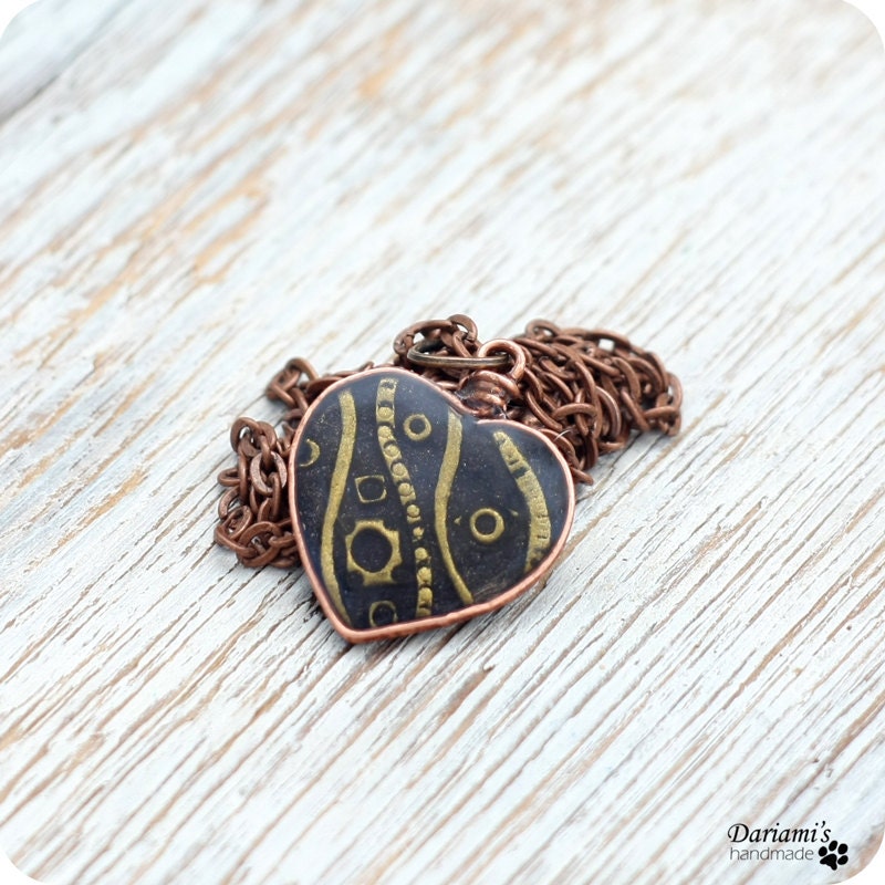 Necklace - Black heart with golden pattern - Dariami