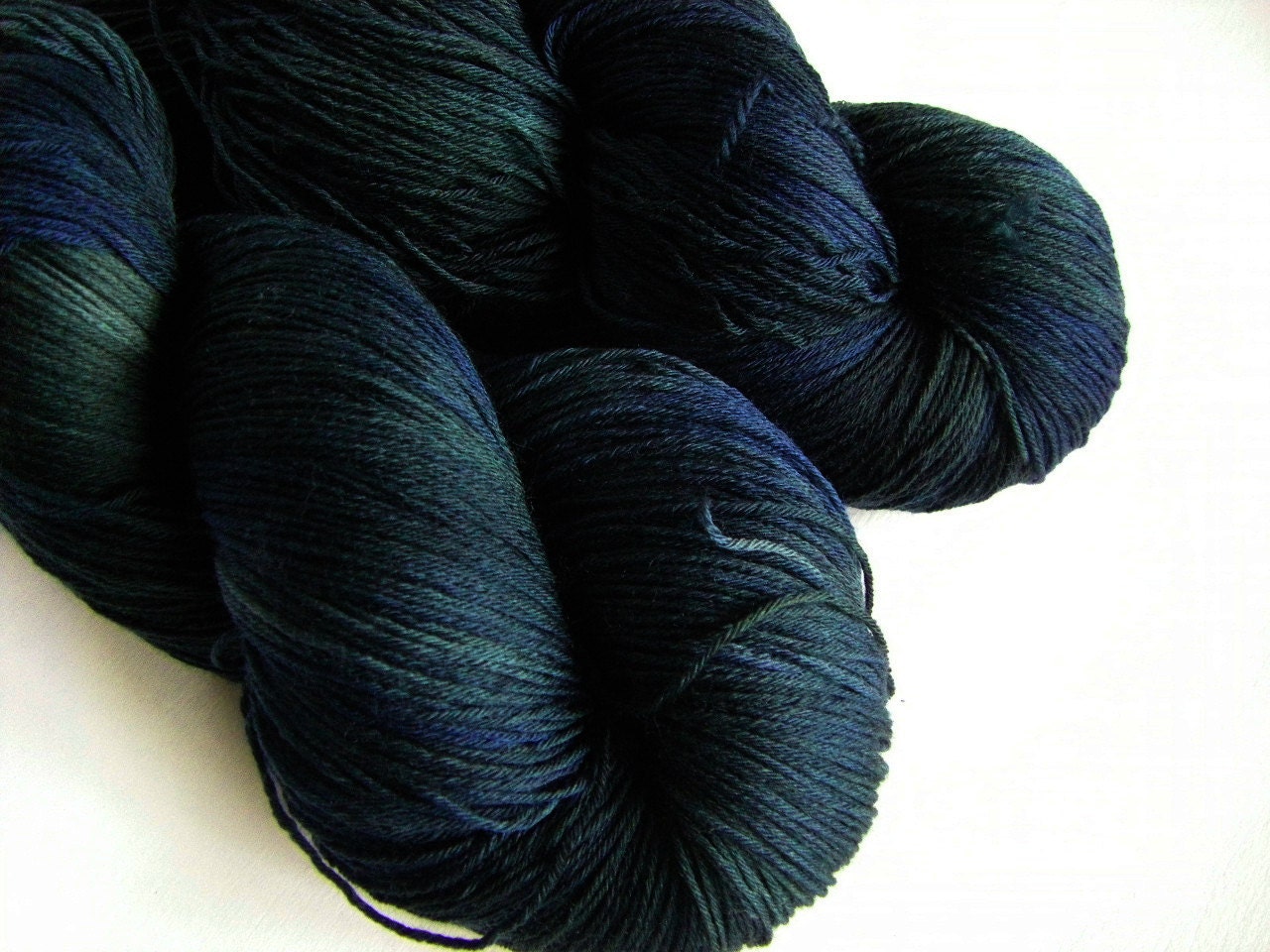 Superwash Merino Light Fingering Jumbo Skein - Sinon - Heart of the Jungle