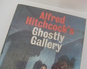 Vintage Books - Alfred Hitchcock's Ghostly Gallery - A collection of 11 spooky stories for young people - copyright 1962 - Collectible