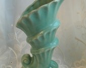 Vtg Mint Green Shell Vase