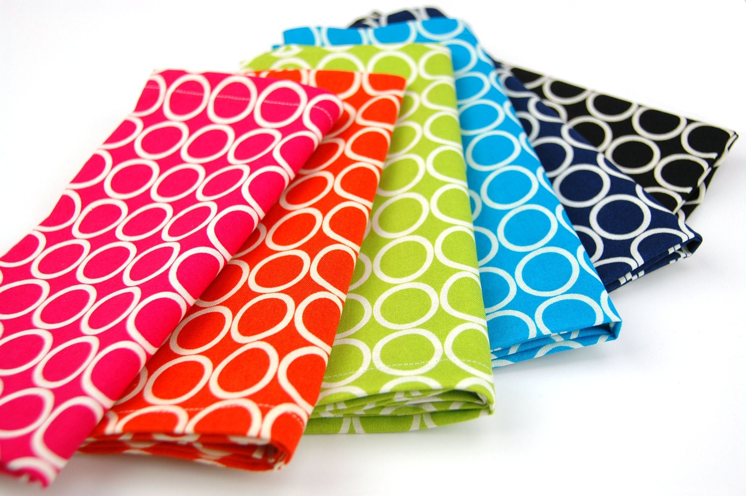 Cloth Napkins 15 Inch Set of 4 Metro Living Circles in your choice of Pink Orange Green Turquoise Navy Black