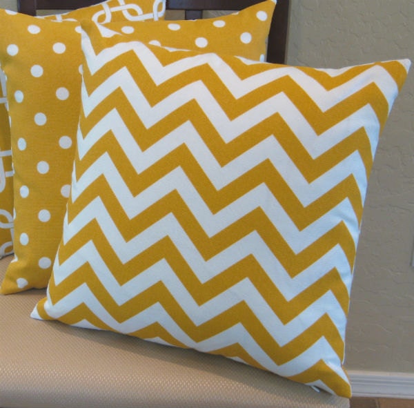 Outdoor Golden Yellow Chevron Zig Zag Pillow Cover
