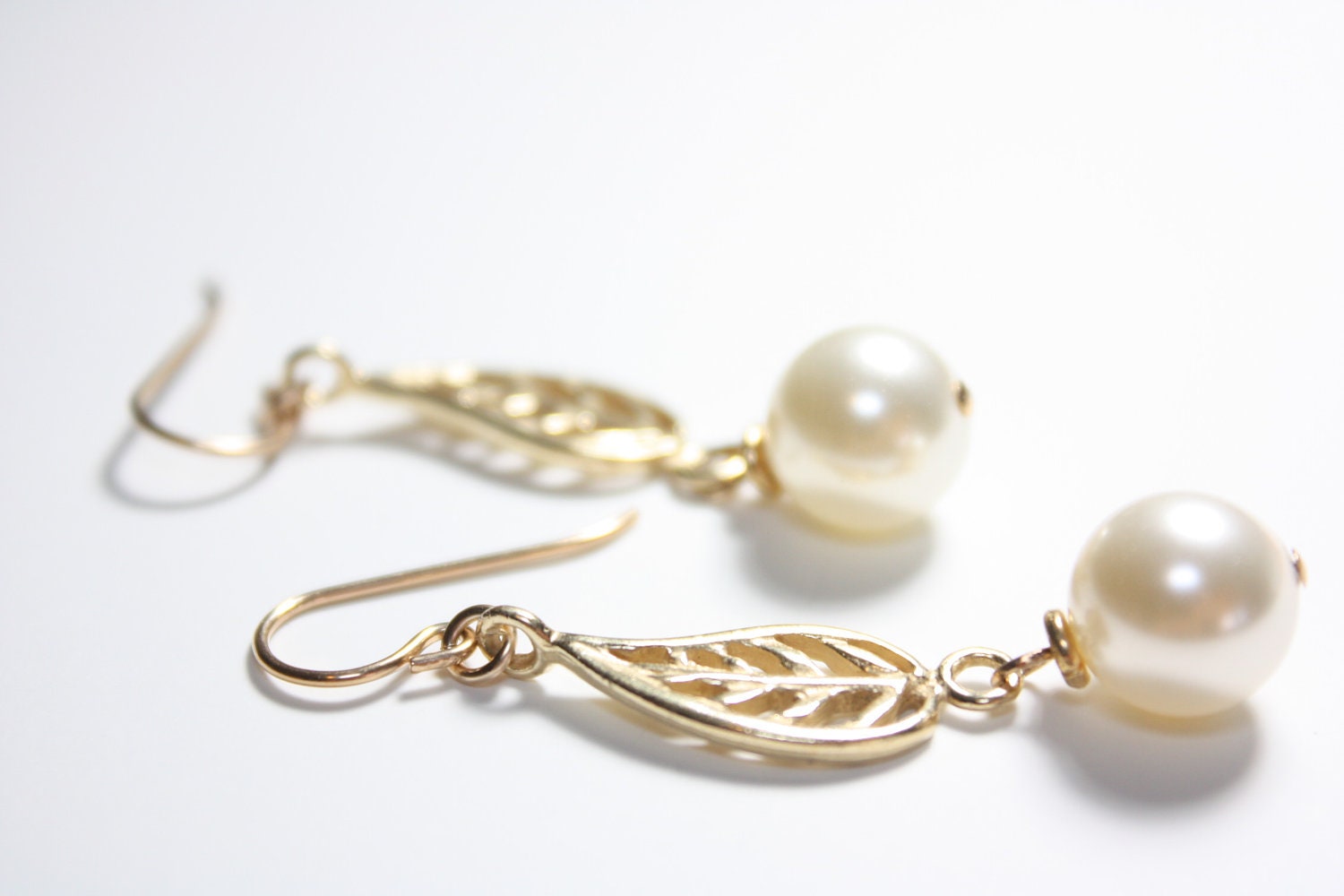 Swarovski Pearl Gold Leaf Earrings, Leaf Link, Gold Pewter, Gold Filled, Bridal Jewelry, Custom Orders Welcomed