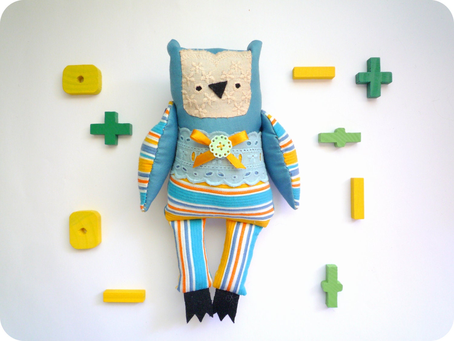 Berta Little Owl, soft art toy by Wassupbrothers
