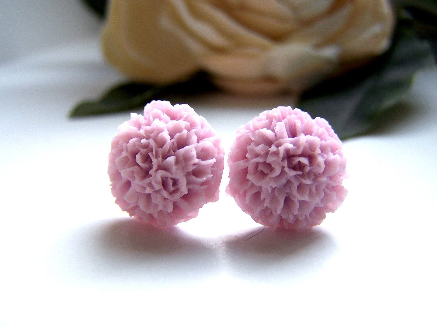 Light Purple Ruffle Stud Earrings