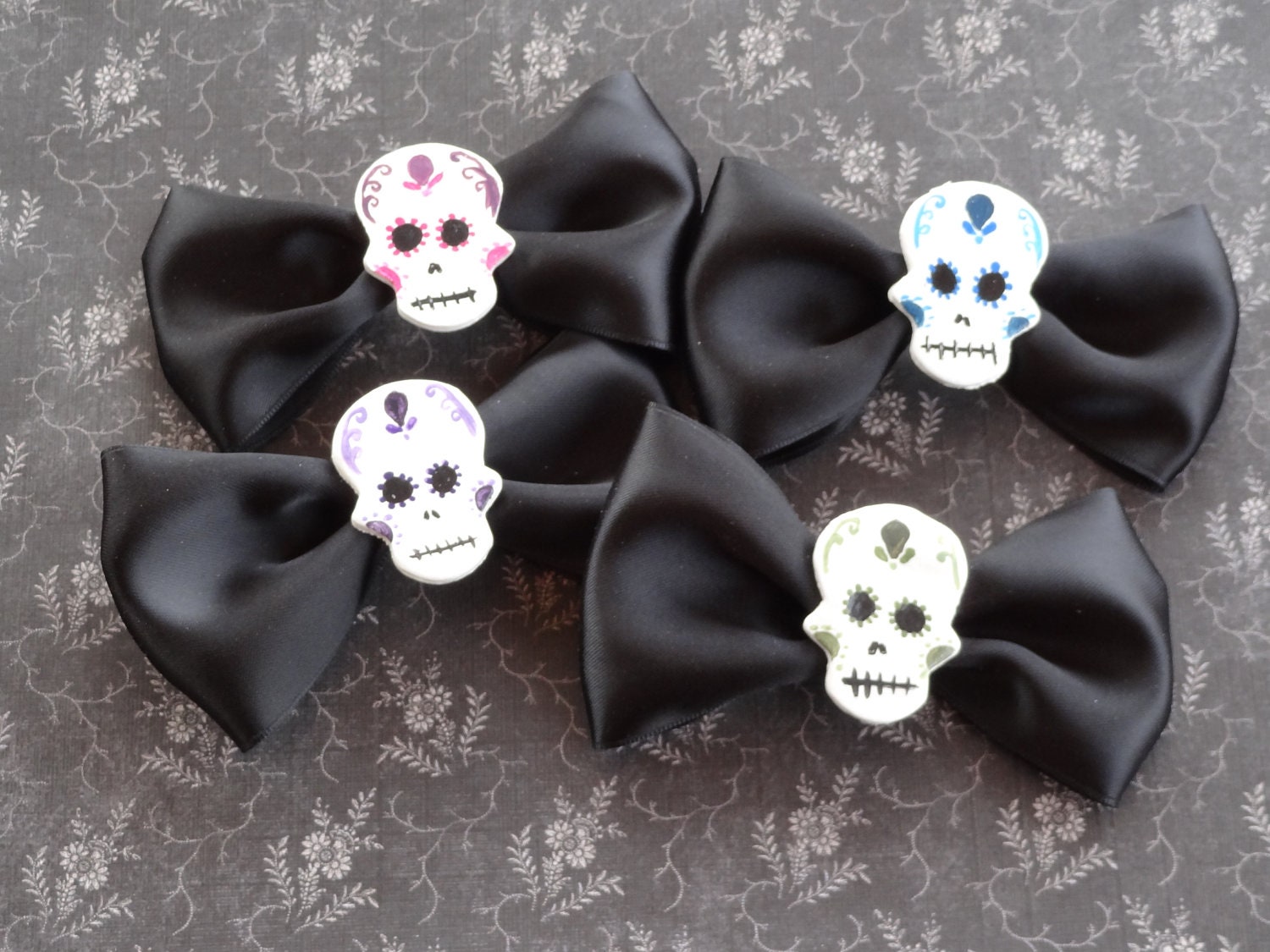 Day of the dead black hair bow, dia de los muertos, Large black hair bow