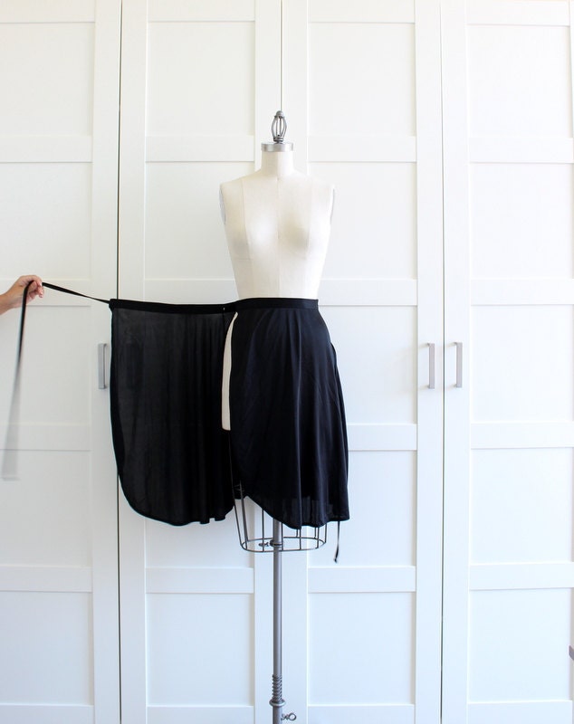 Vintage Skirt, 1970s Ballerina Ballet Wrap Skirt, Rayon Black Swing Skirt, size Medium